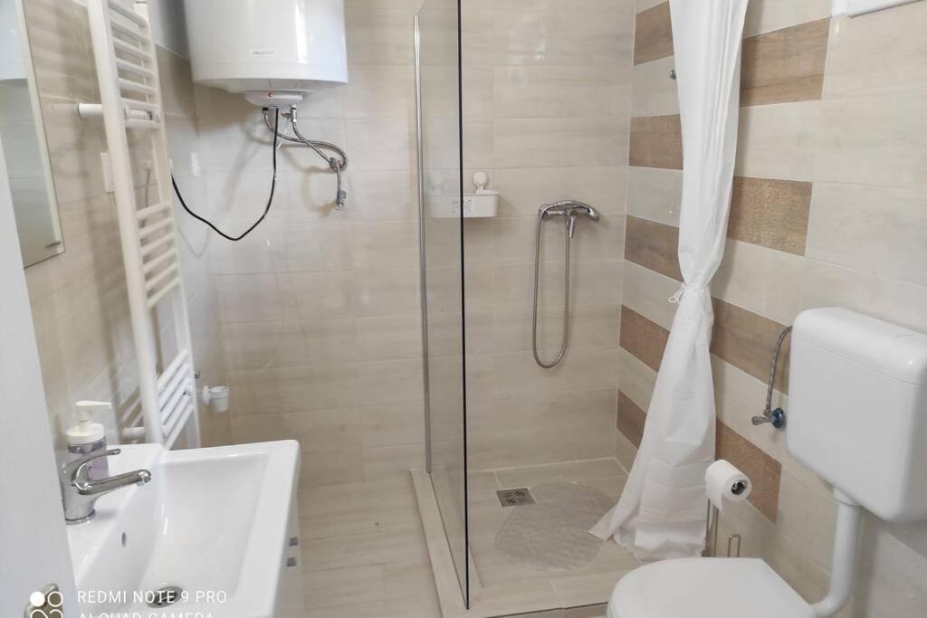 Sueni Apartman Ordacsehi ภายนอก รูปภาพ