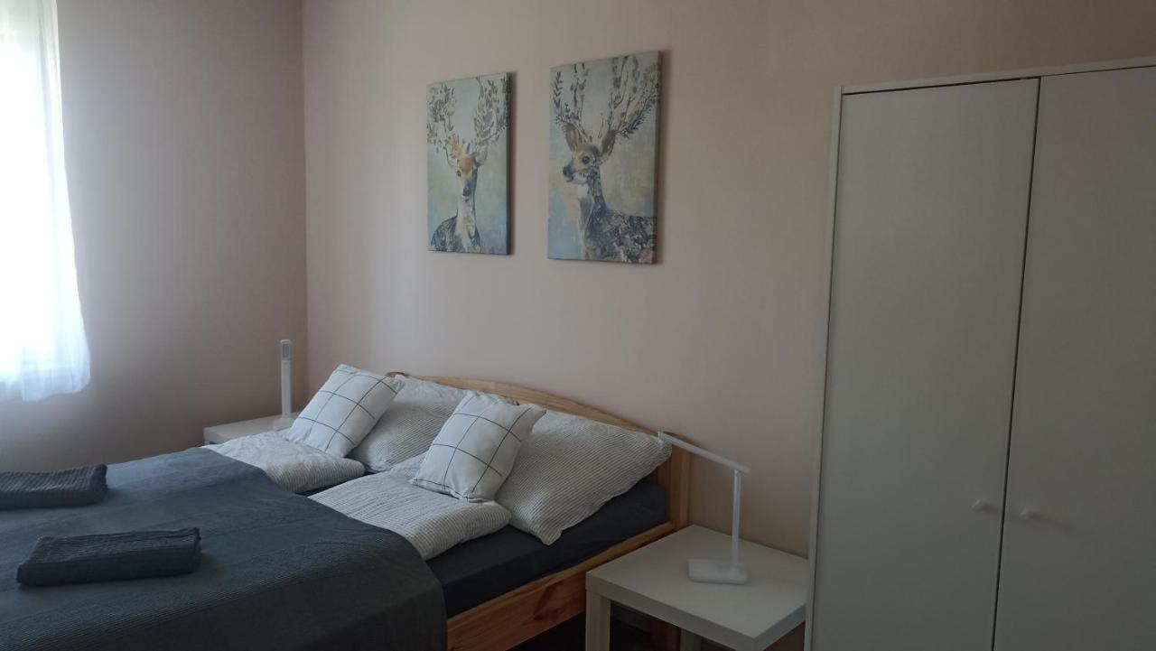Sueni Apartman Ordacsehi ภายนอก รูปภาพ